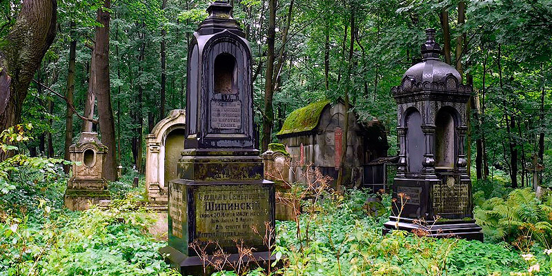 The Smolenskoe Cemetery